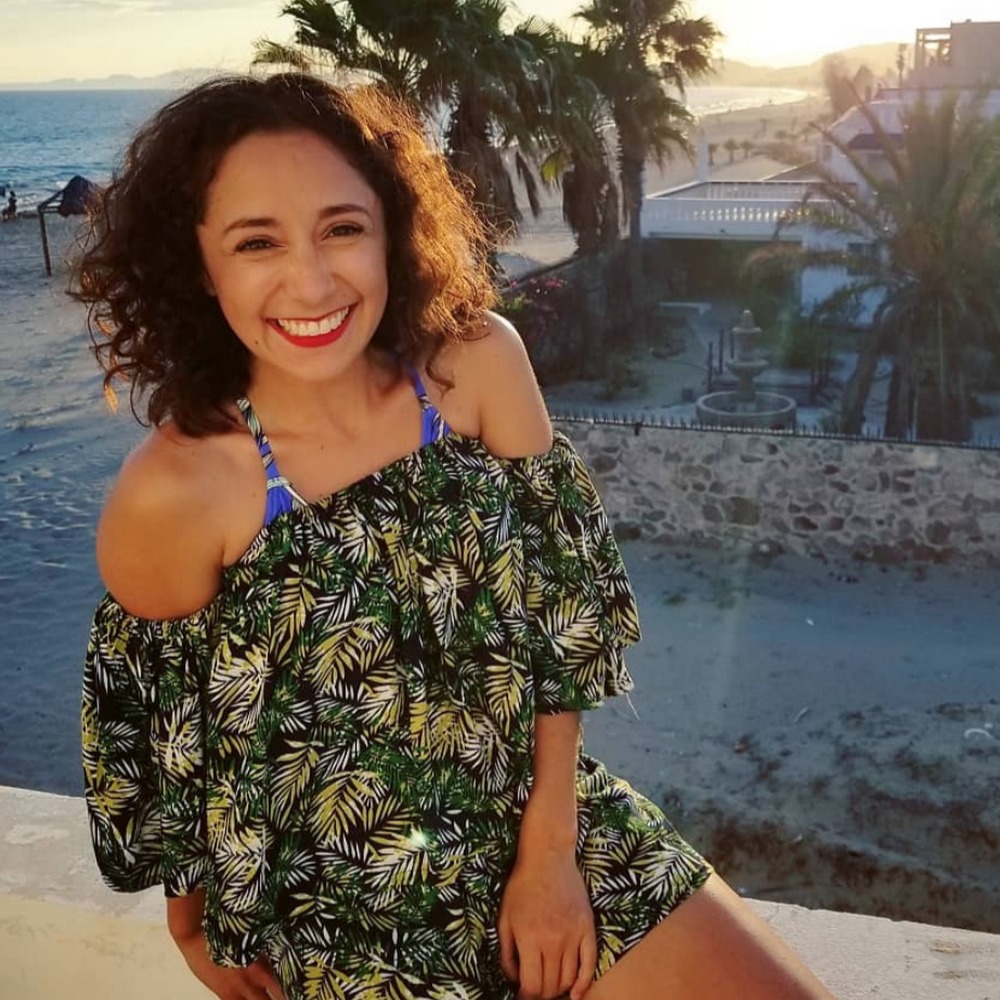 Meet your Posher, Annia